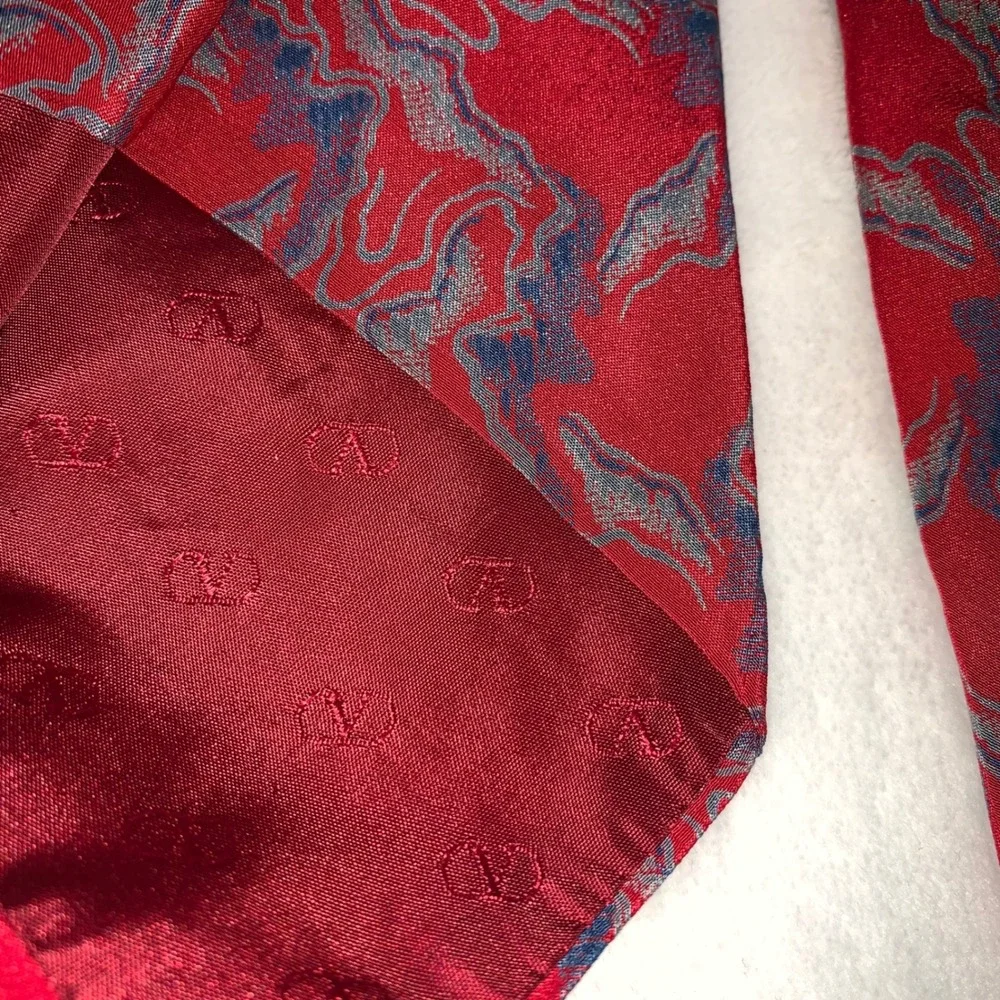 Valentino red blue